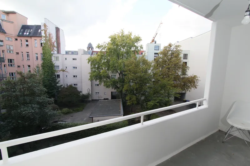 Hochwertiger Erstbezug nach Kernsanierung – Balkon, EBK, Top-Ausstattung & Stellplatz — photo 1